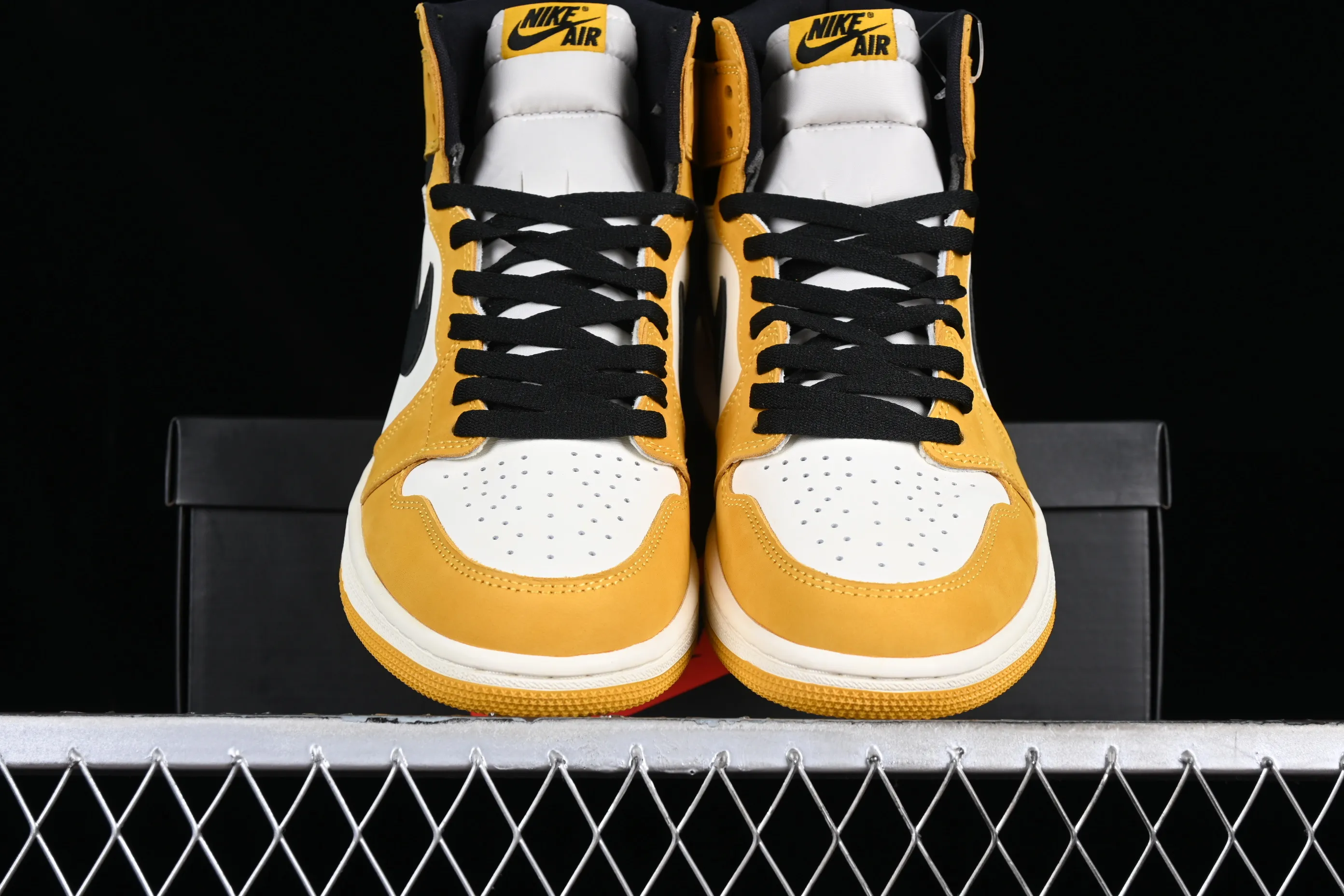 All categories Air Jordan Jordan series basketball shoes Air Jordan 1 High Air Jordan 1 High OG "Yellow Ocher" AJ1 Joe 1 earthy yellow high-top basketball shoes DZ5485-701